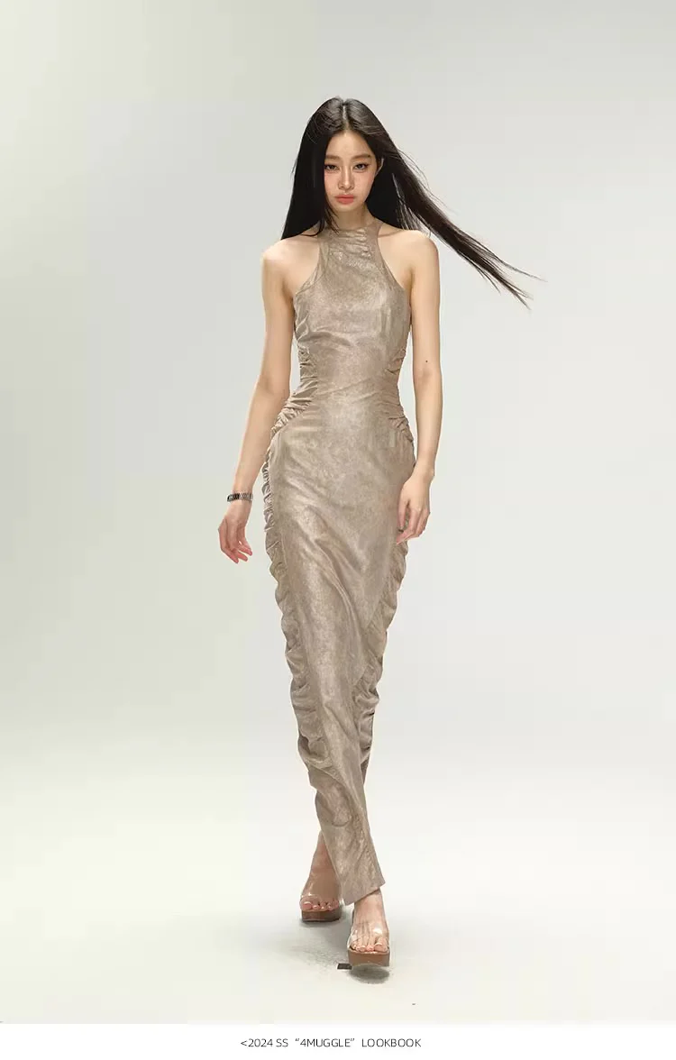 Shiny Pleated Sleeveless Dress - Image 4