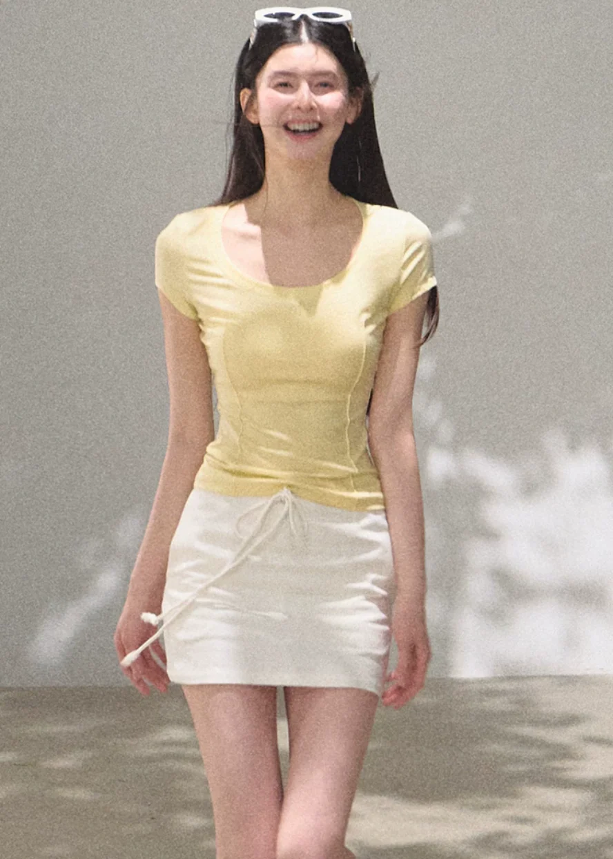 Bright Line U-Neck Tee - Image 5
