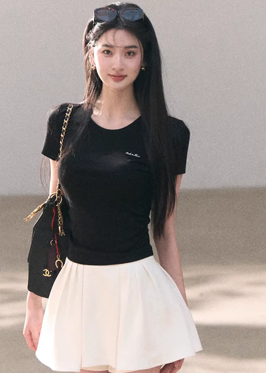 Calm Logo Slim Tee - Image 6