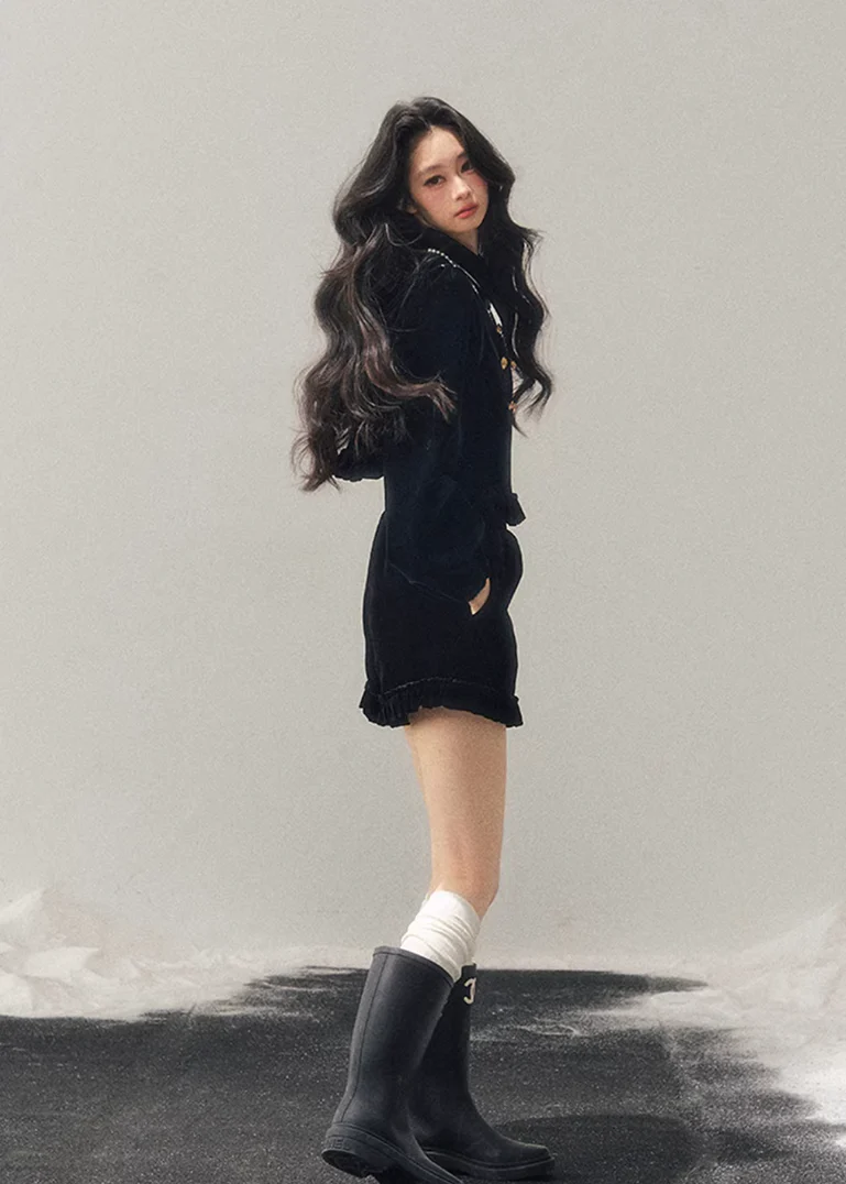Chapter Seven Velvet Set - Image 11
