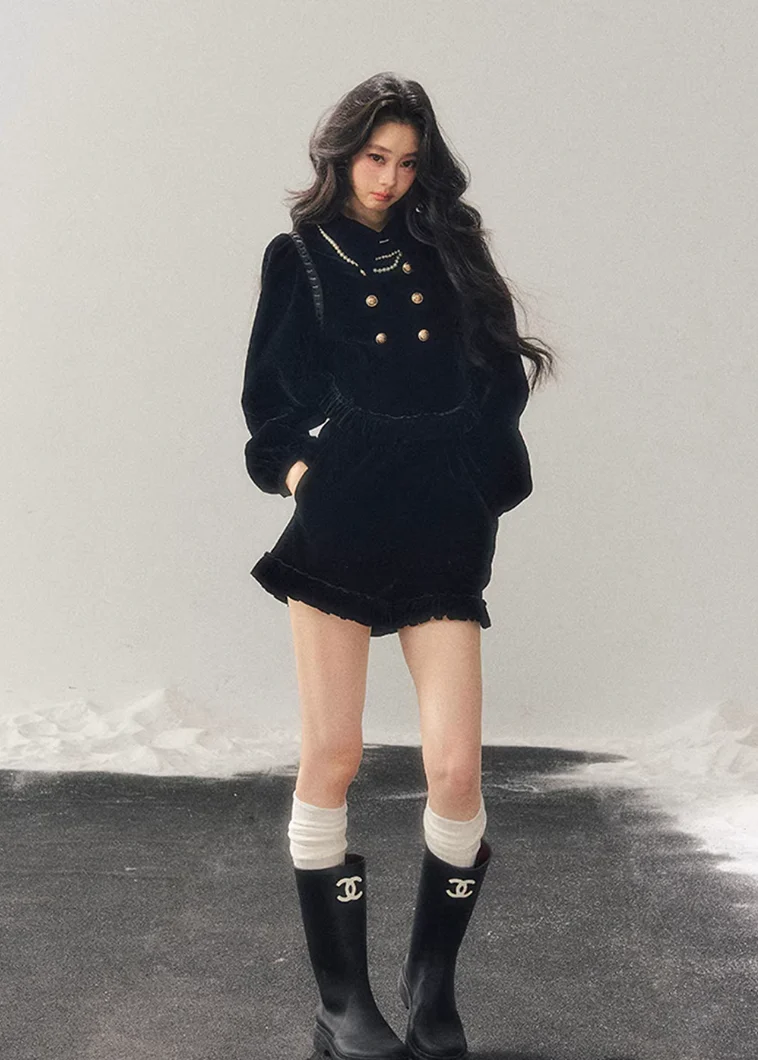 Chapter Seven Velvet Set - Image 4