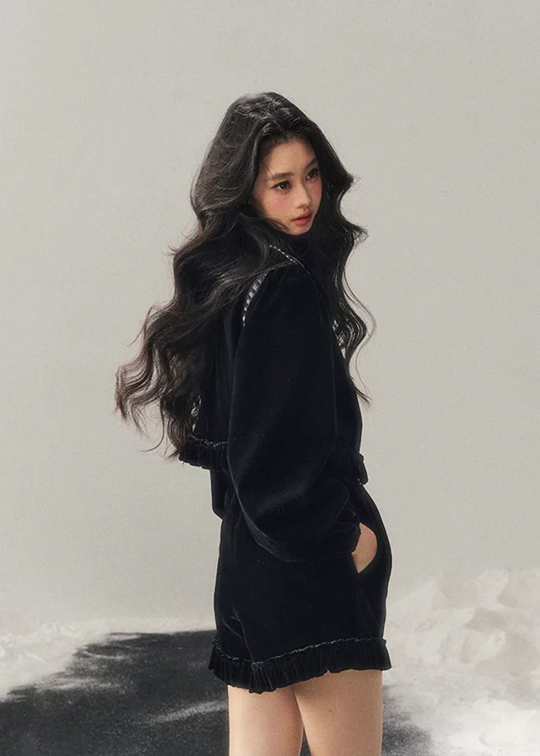 Chapter Seven Velvet Set - Image 7