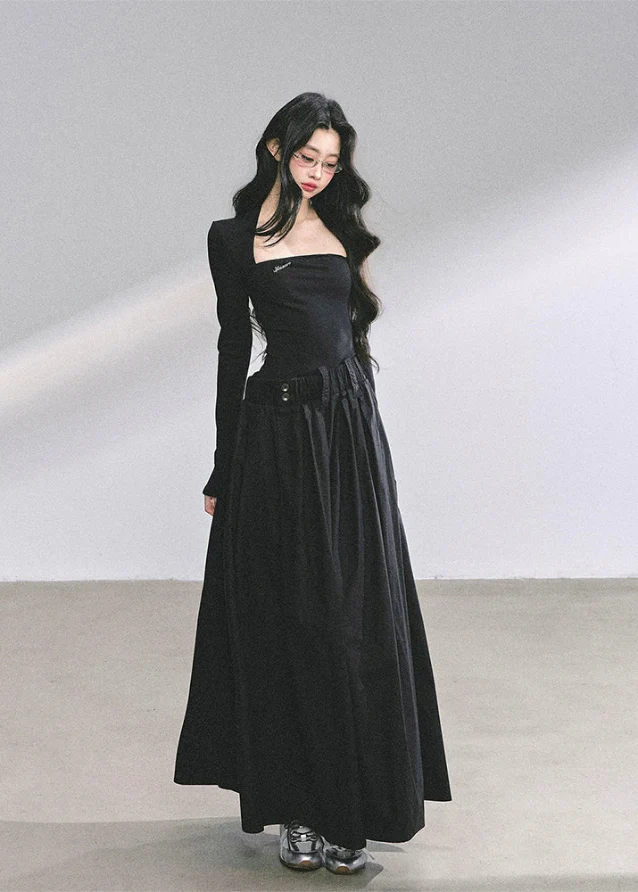 Chic Noir Slim Maxi - Image 6