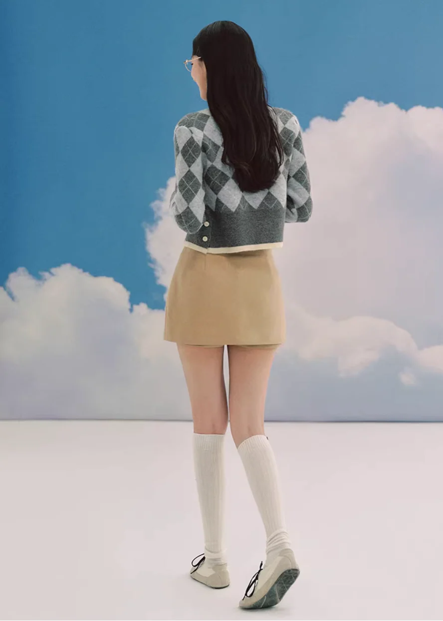 Ciel Argyle V-Neck Cardigan - Image 11