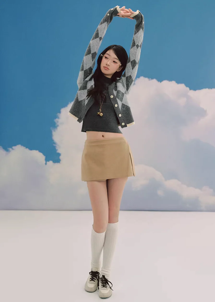 Ciel Argyle V-Neck Cardigan - Image 9