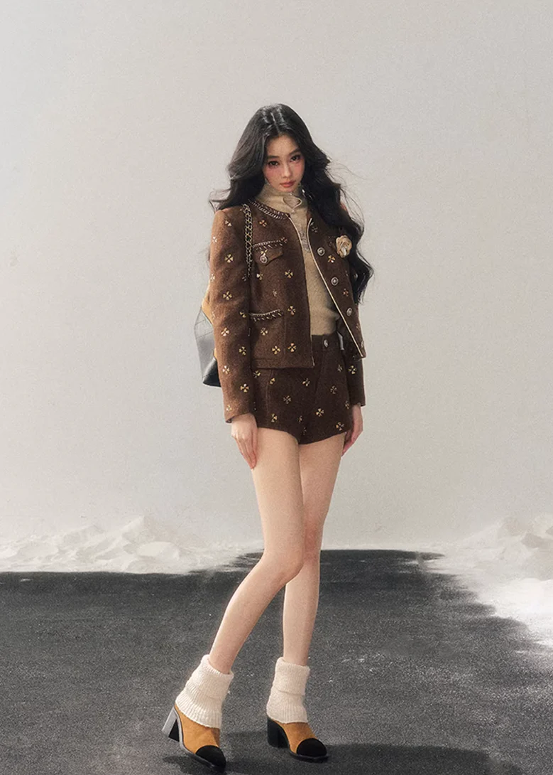 Deep Winter Wool Suit Set - Image 2