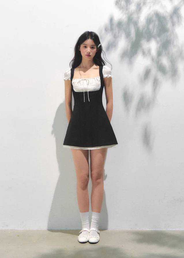 Retro Square Charm Dress - Image 4