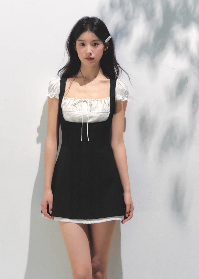 Retro Square Charm Dress - Image 6
