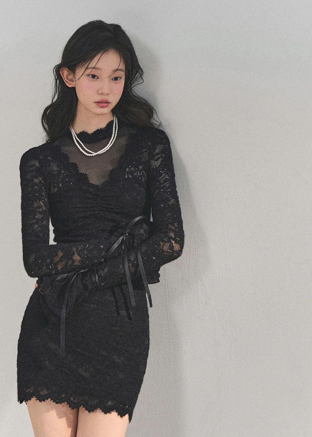 Elegant French-inspired lace design - Image 3