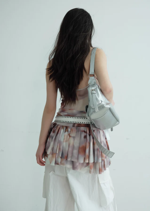 Elegant Sculptural Pleated Deep V Top - Image 3