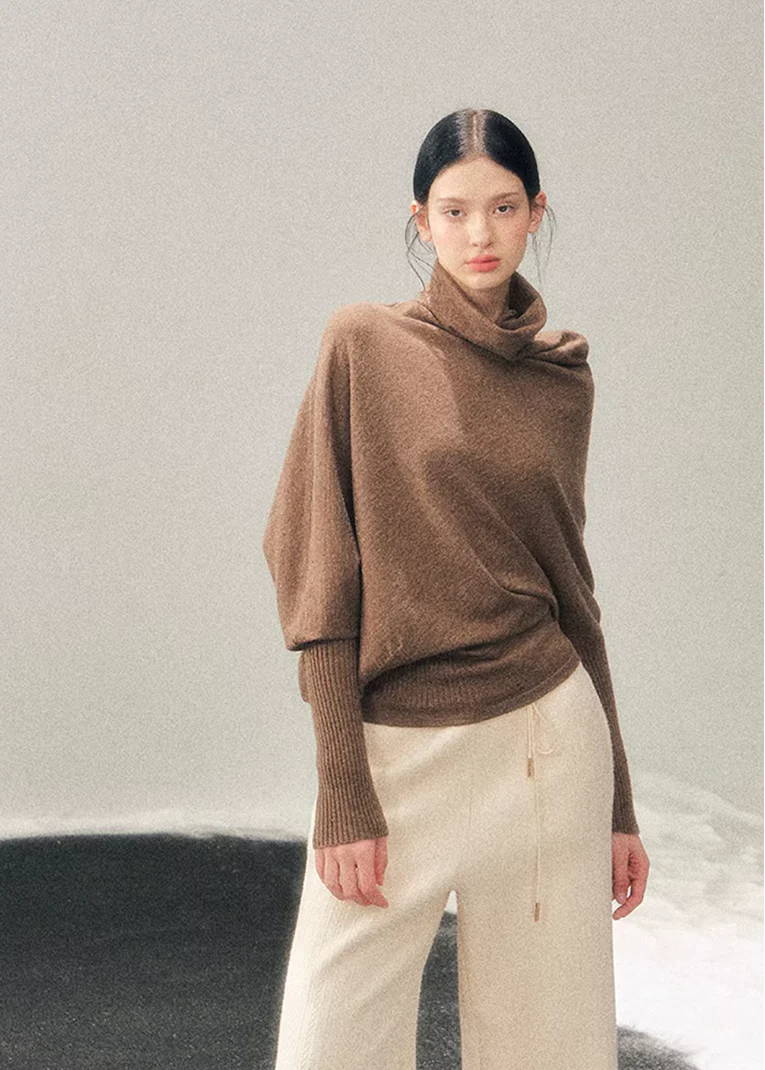 Ember Drape Turtleneck Knit - Image 3