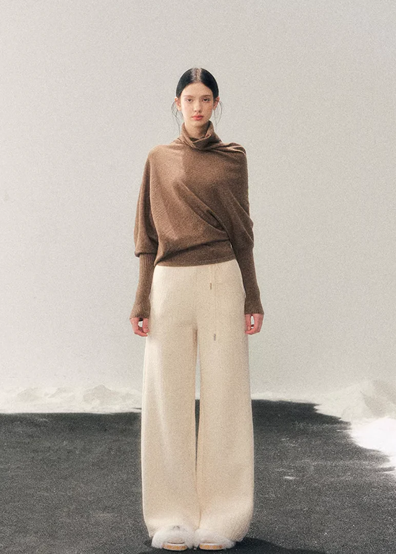 Ember Drape Turtleneck Knit - Image 7