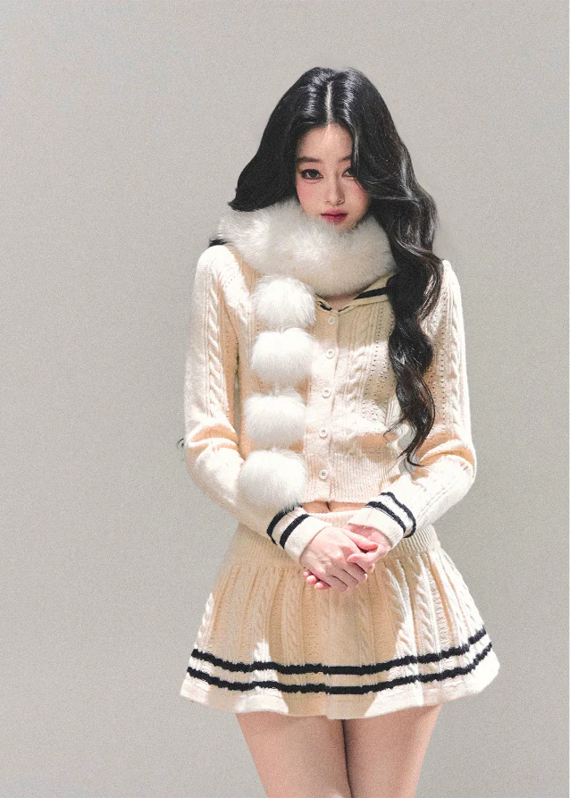 French Mademoiselle Fur Scarf - Image 8