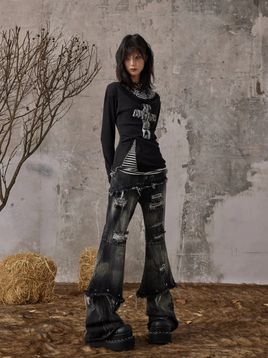 Fake Two-Piece Rivet Washed Jeans Women - Image 6
