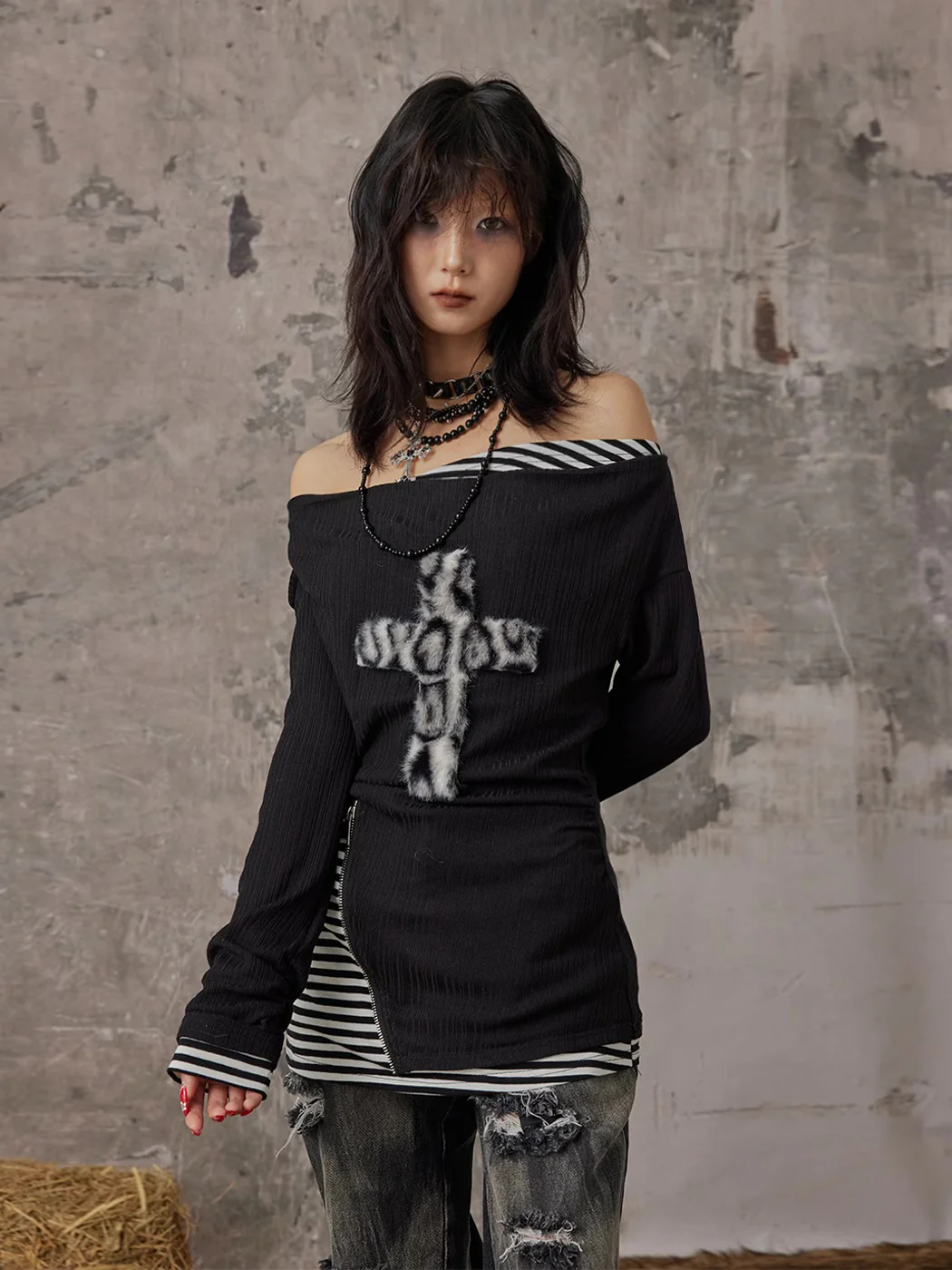 Fake Two-piece Slim Fit Long Sleeve Knitted Shirt - Image 11