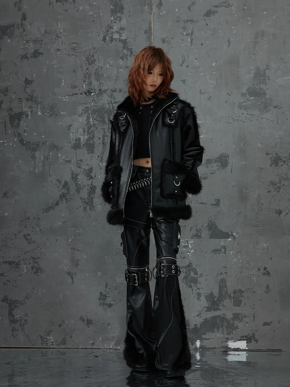 Heavyweight metal fur coat - Image 16