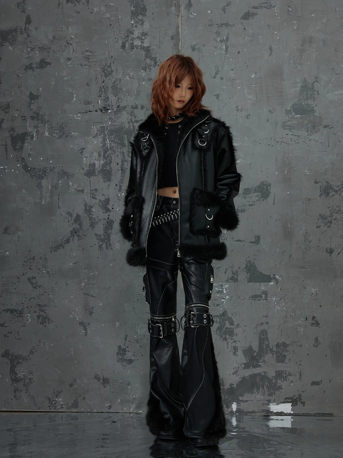 Heavyweight metal fur coat - Image 3