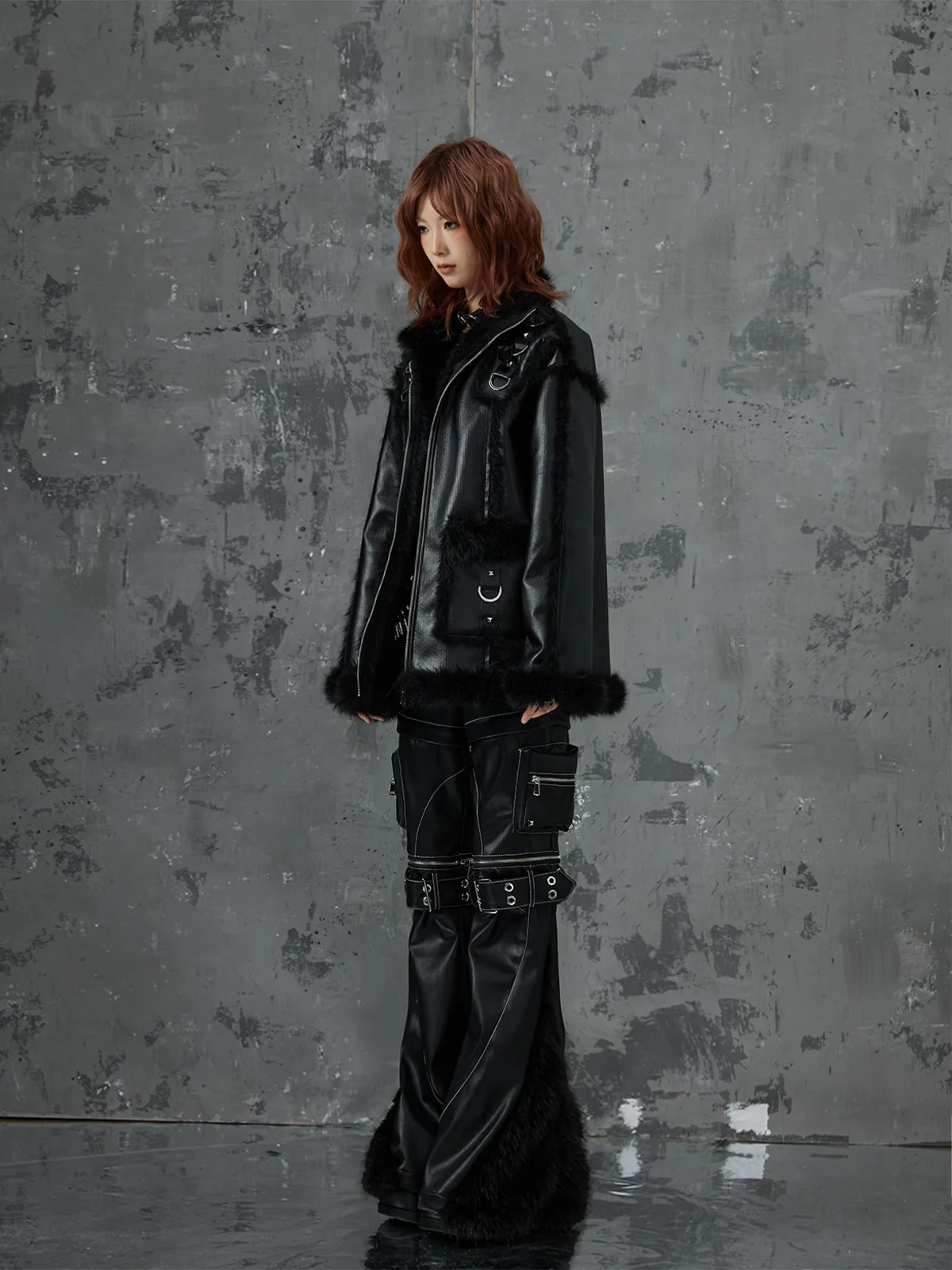 Heavyweight metal fur coat - Image 7