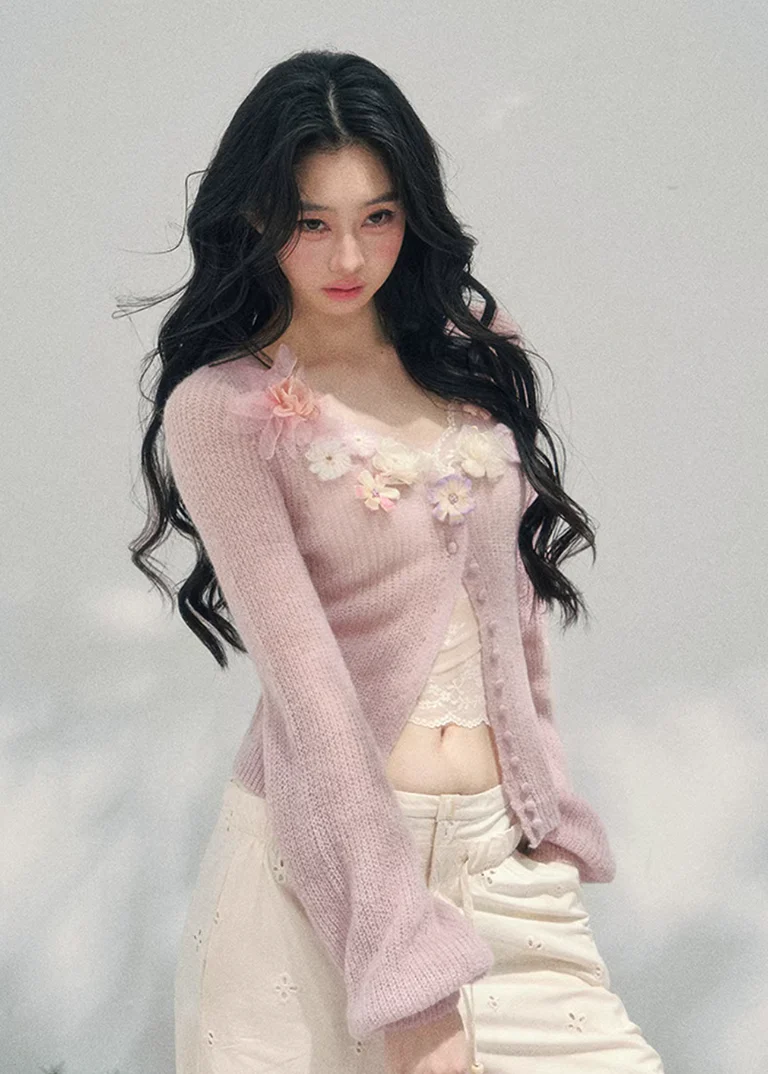 Haruno Fleur V-Neck Cardigan - Image 10