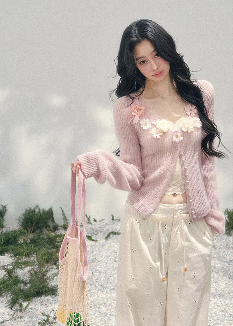 Haruno Fleur V-Neck Cardigan - Image 6
