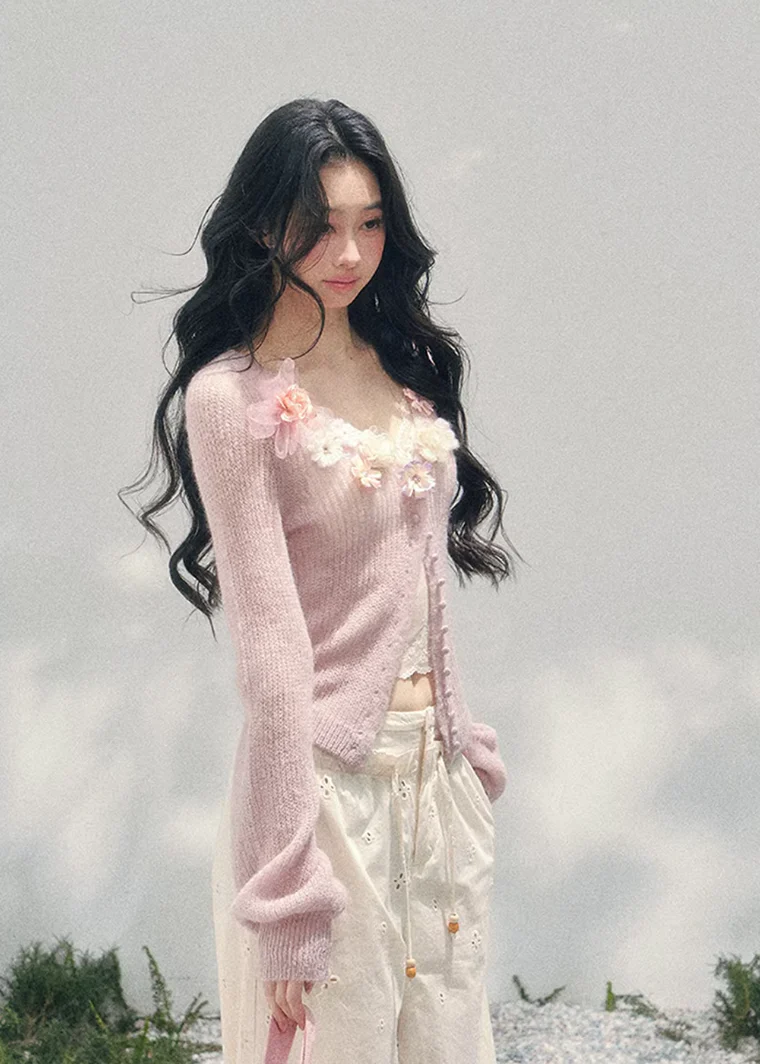 Haruno Fleur V-Neck Cardigan - Image 8