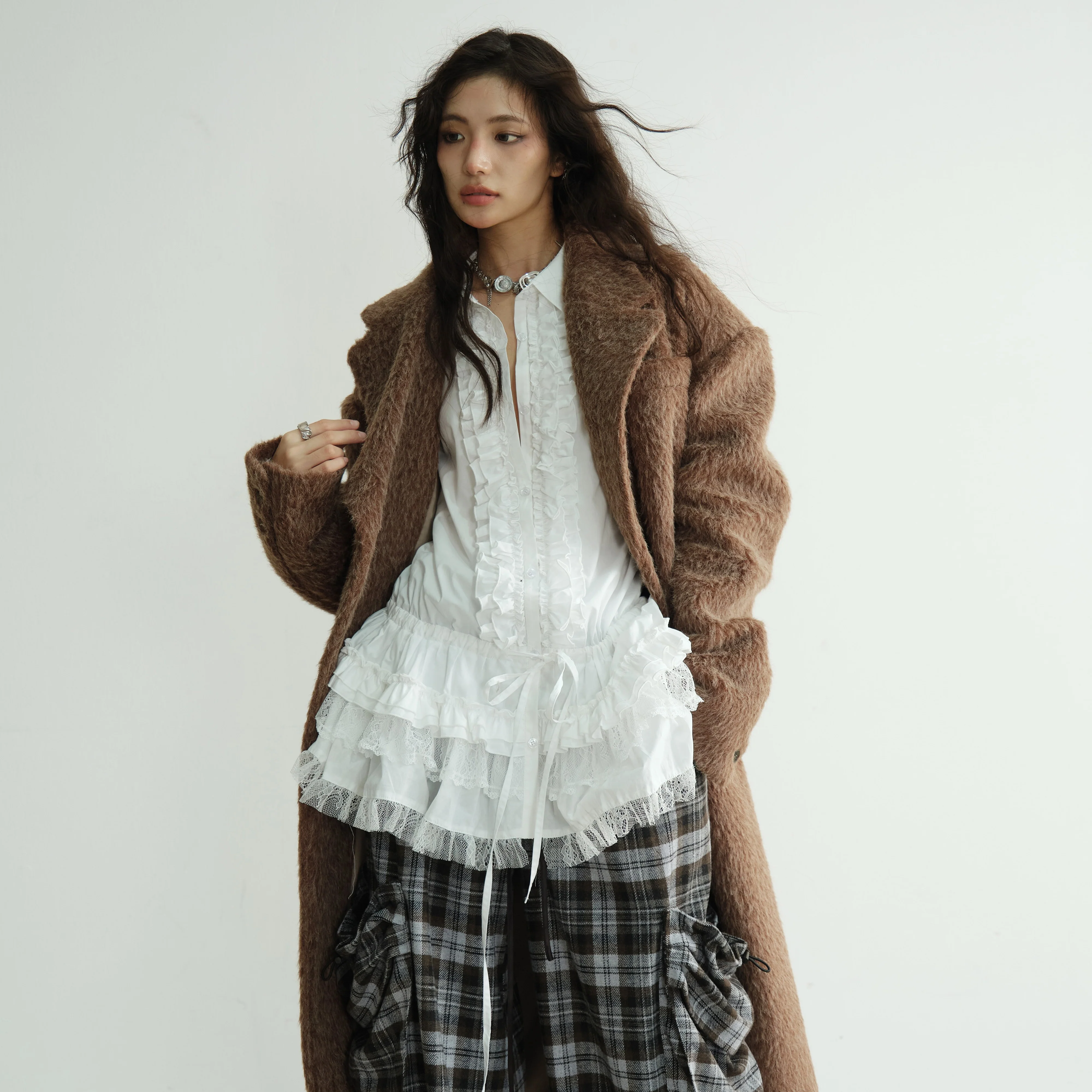 High-Intellect White Lace Blouse Dress - Image 4