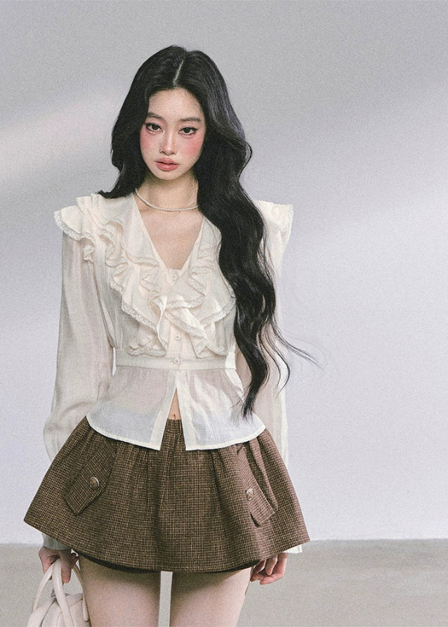 K-Girl Soft Lace V-Neck - Image 3