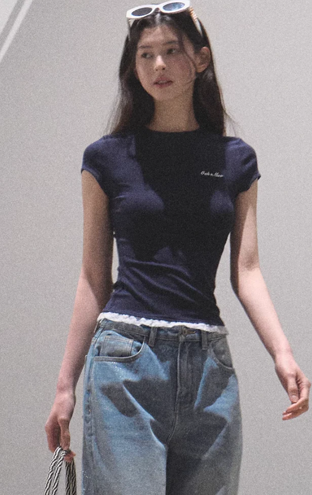 Lace Slim Fit T-shirt - Image 7