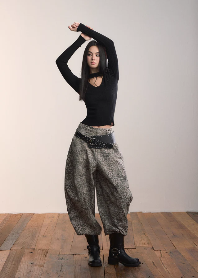 Leopard Sickle Wide Jeans - Image 7
