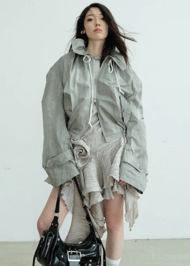 Lightweight Earth Print Short Jacket - Image 2