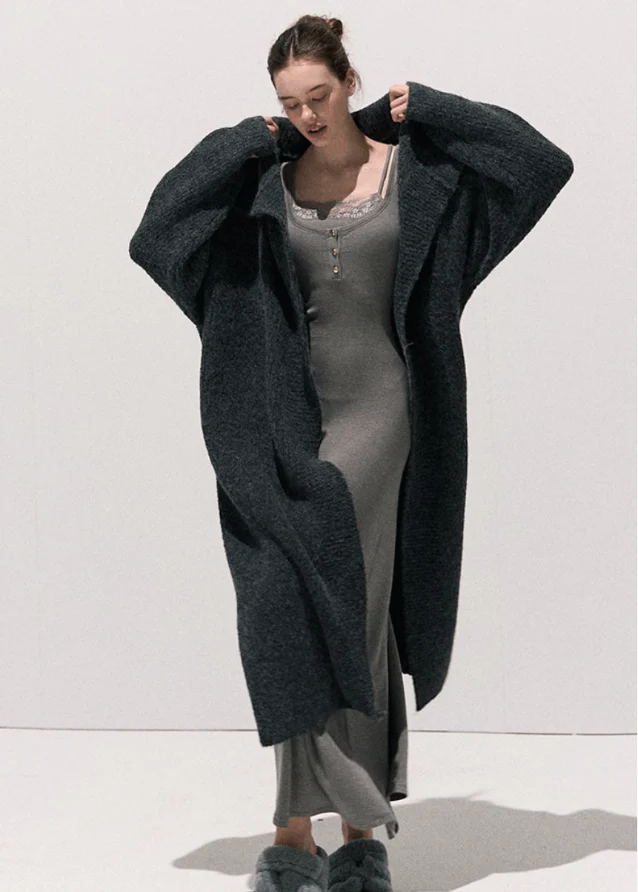 Long Lapel Wool Knit Cardigan – Pre-Fall Layering Edit - Image 4