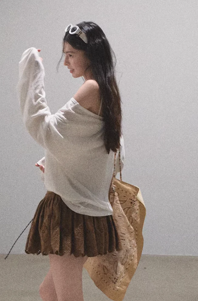 Loose Wool Sunscreen Shirt - Image 3