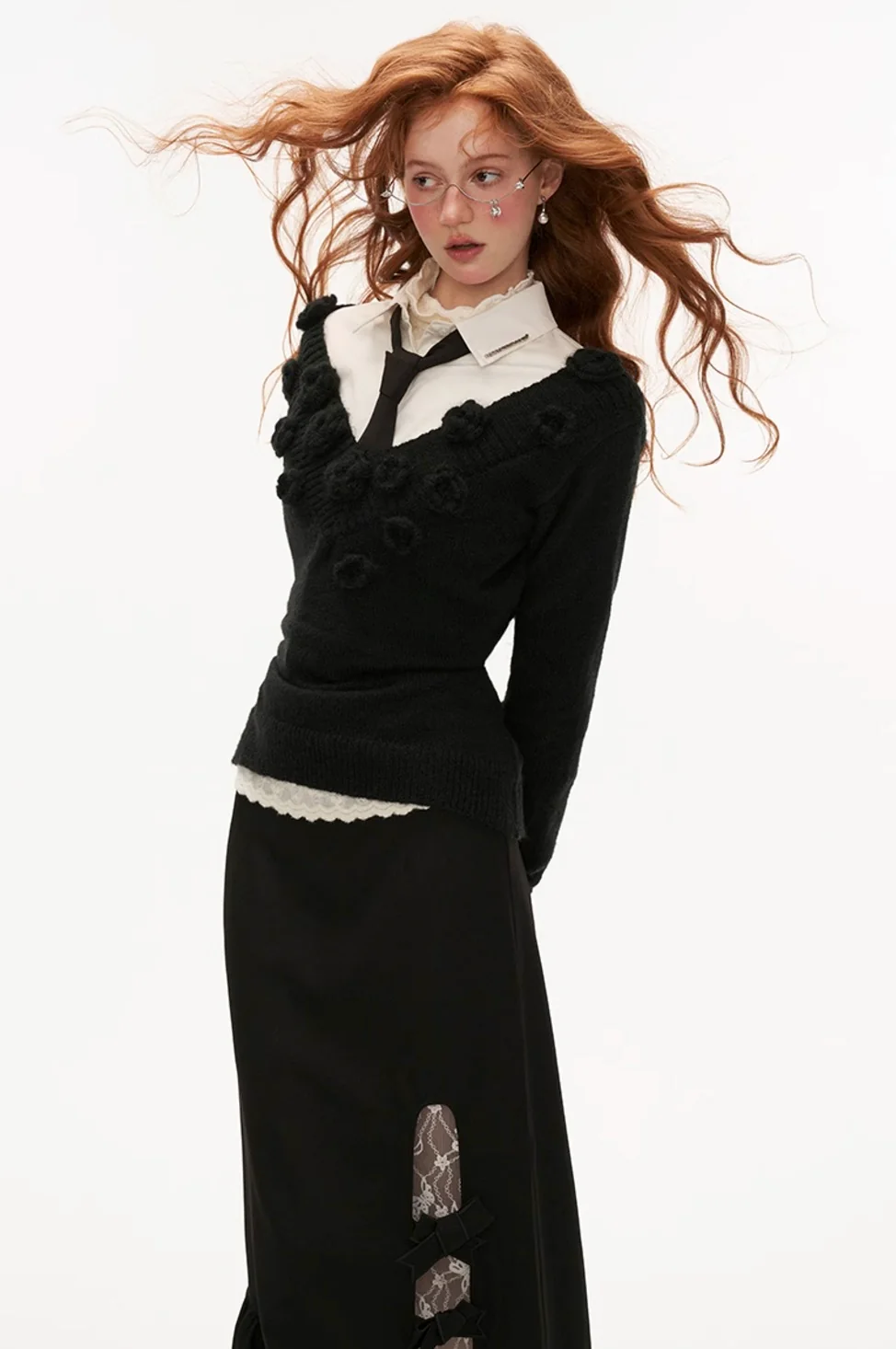 V-neck rose waist sweater - Image 16