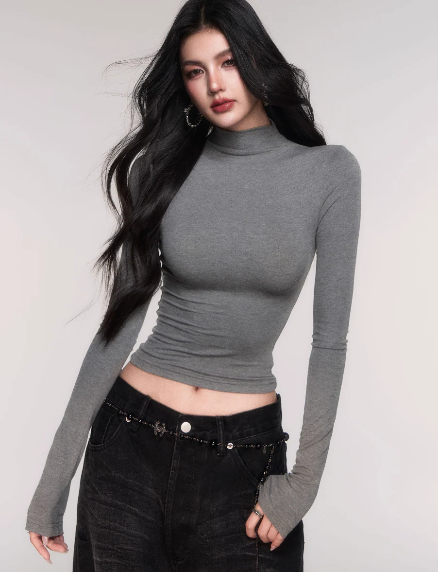 Minimal Curve High-Neck Long Sleeve - Image 4