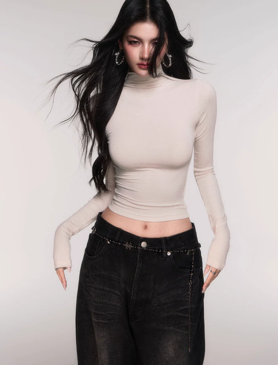 Minimal Curve High-Neck Long Sleeve - Image 8