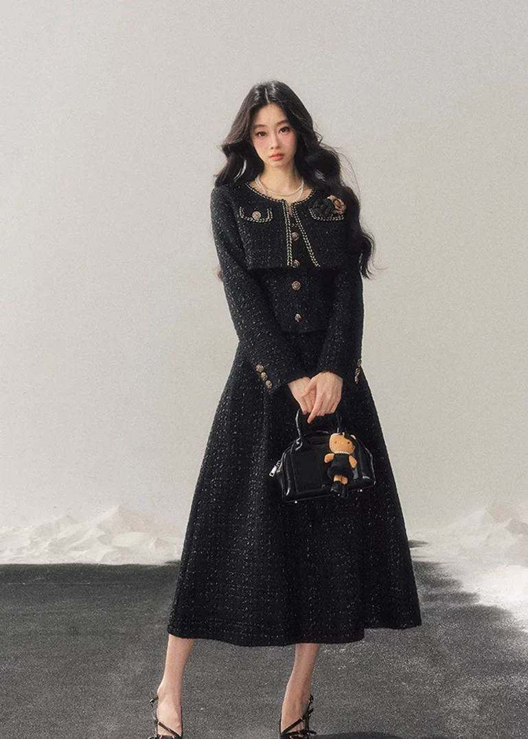 Moonset Whisper Tweed Set - Image 10