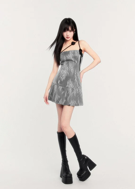 Niche girl irregular lace pleated strapless dress - Image 2