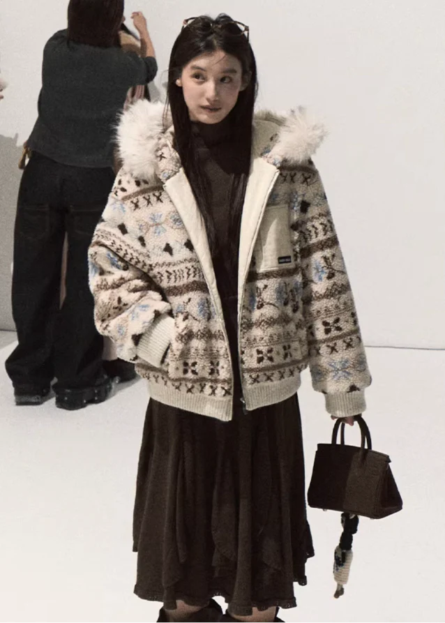 Nordic Ridge Retro Jacquard Jacket - Image 4