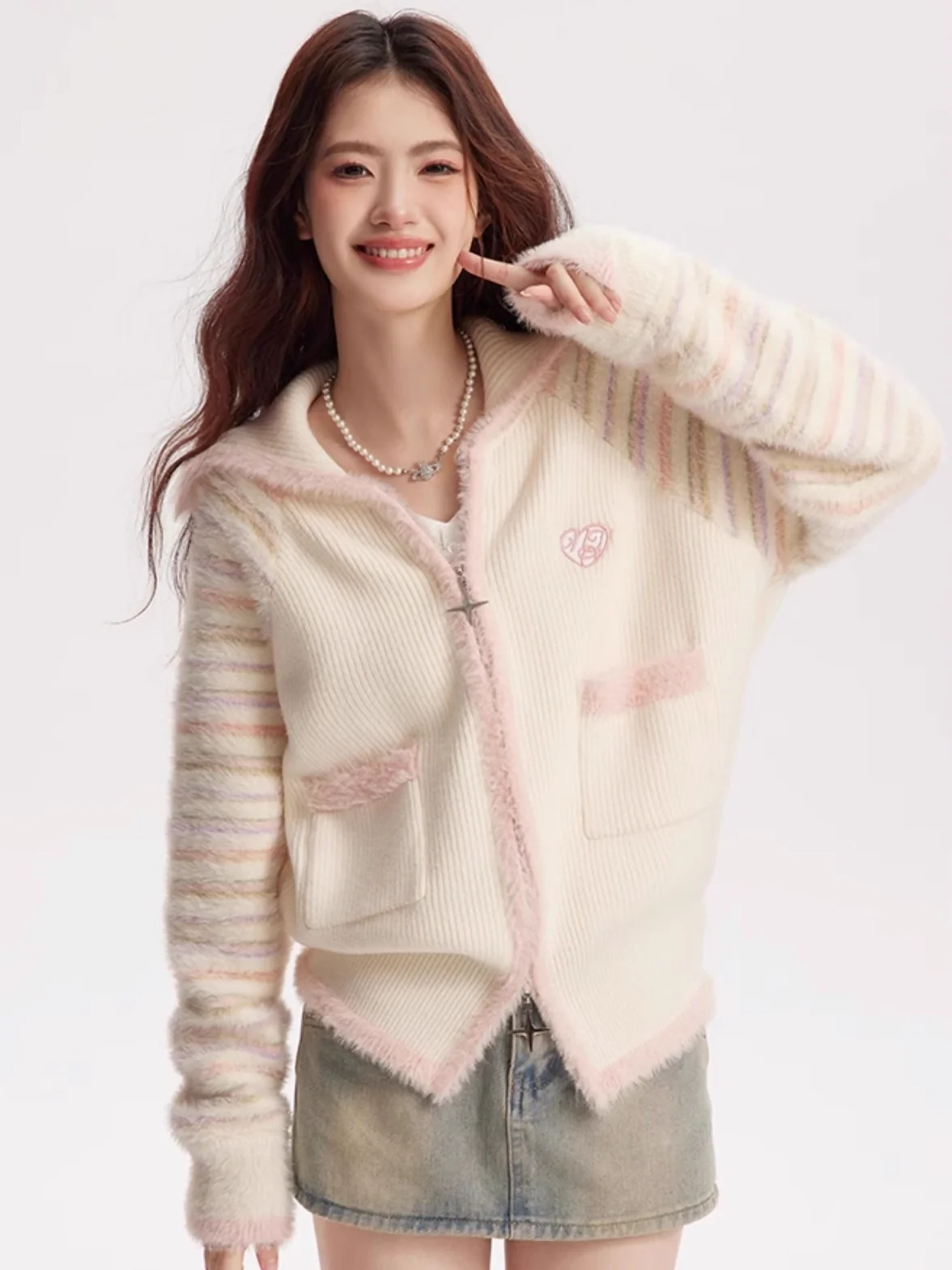 Original Design Milk Yellow Stripe Splice V-shaped Zipper Knitted Cardigan - Image 12