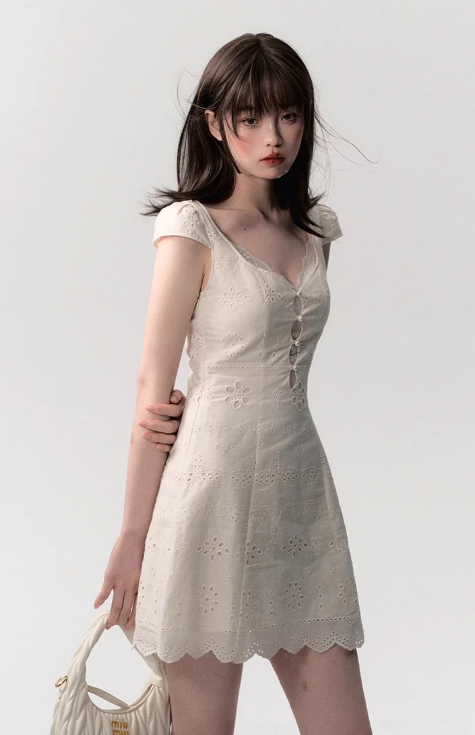 Cream white simple slim lace stitching dress - Image 6