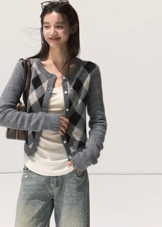 Seoul Vintage Knit Cape - Image 6