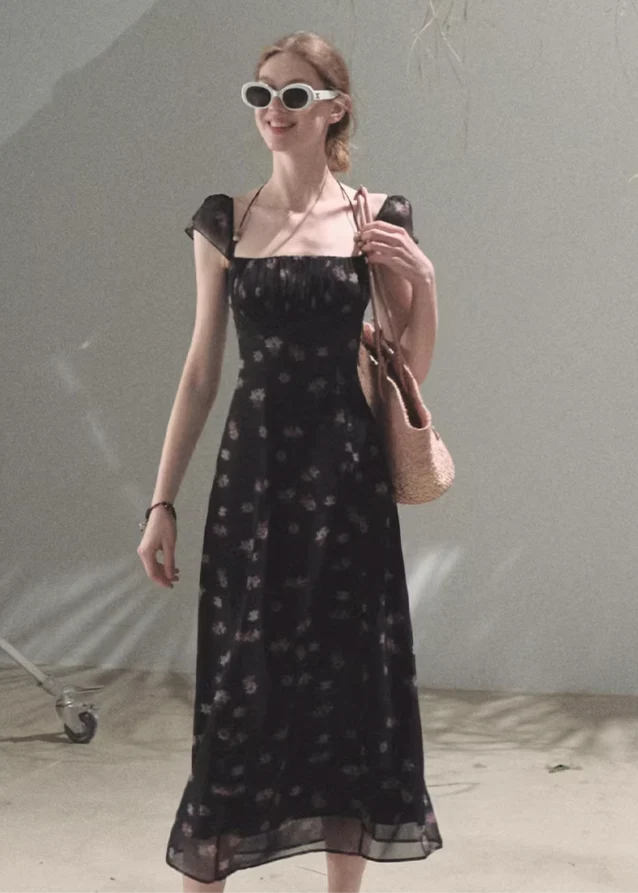 Original Flower Beaded Halter Slim Dress - Image 3