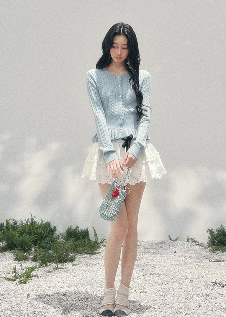 Perle Ode Cropped Cardigan - Image 5