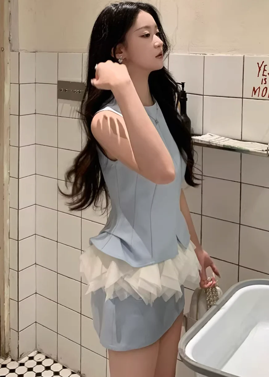 Petal Line Sleeveless Set - Image 6