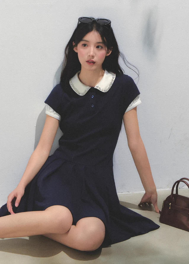 Polo Collar Pleated Diamond Dress - Image 2