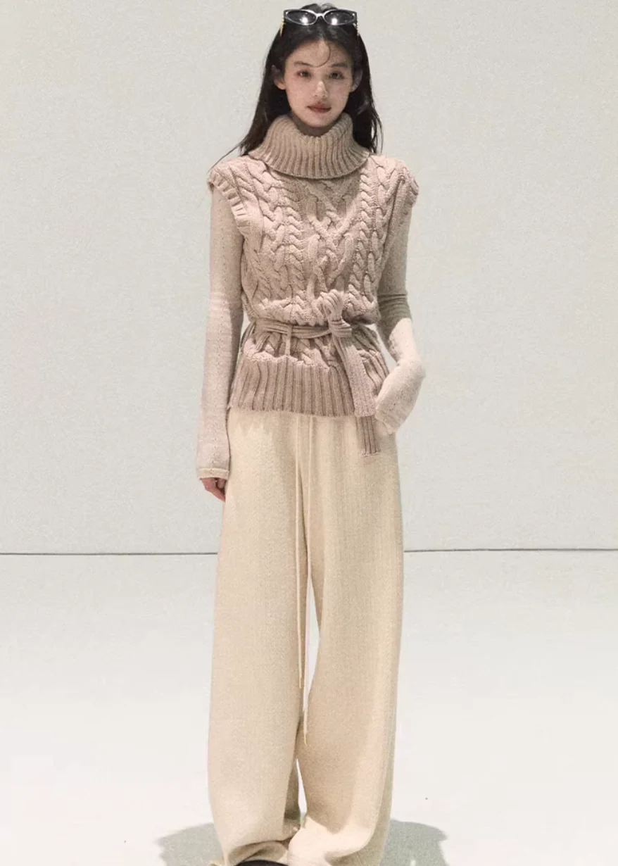 Quiet Cable Layered Knit Vest - Image 6