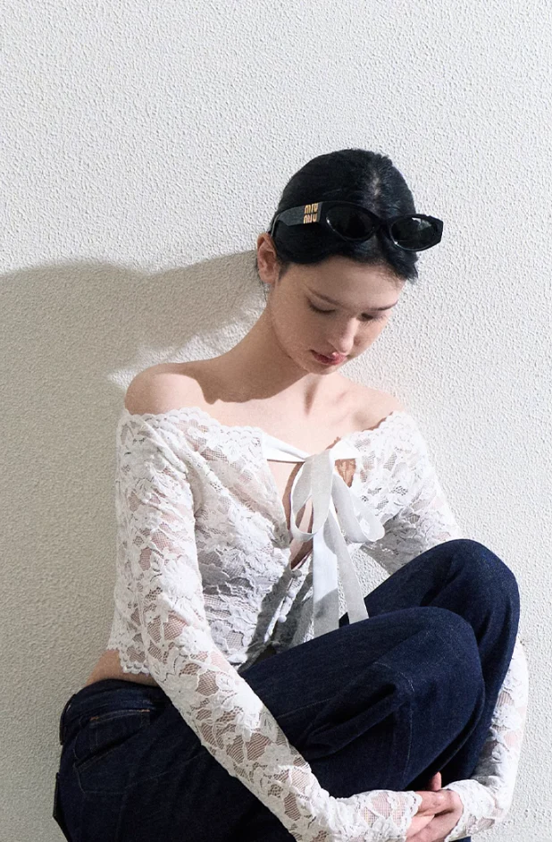 Retro Lace Top & Skirt Set - Image 4