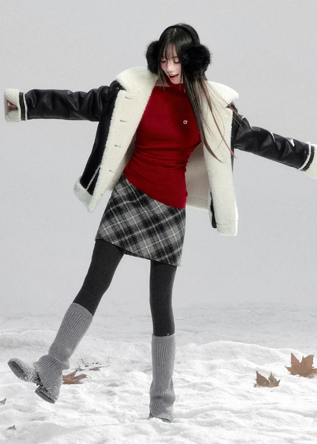 Romantic Slant-Shoulder Red Sweater - Image 5