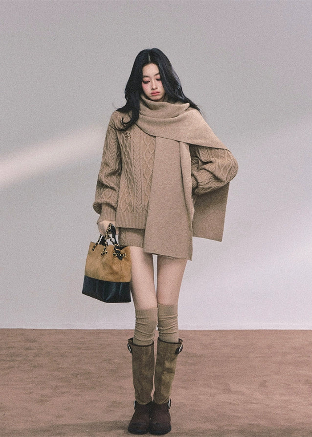 Maison Lumière Luxe Knit Three-Piece Set - Image 4