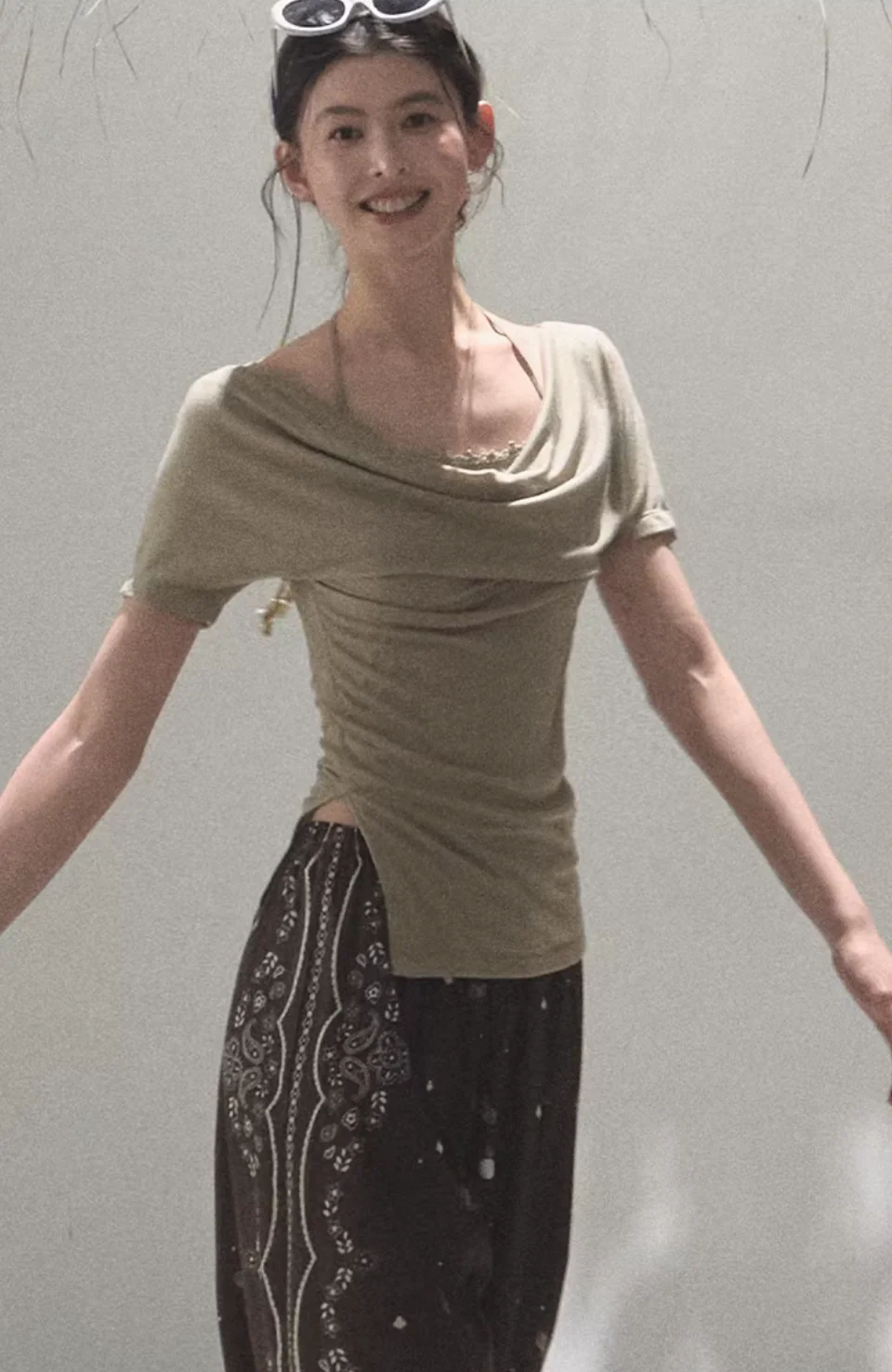 Skin friendly One shoulder Top T-shirt - Image 4